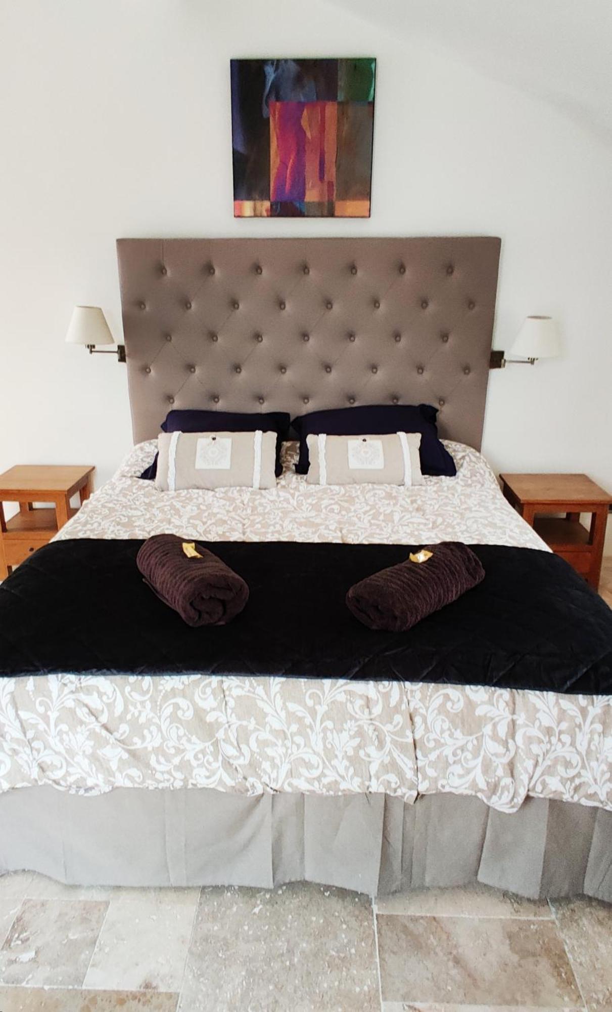 Chambre Cosy Avec Terrasse Sur La Colline Boisee, Parking Prive, Jardin, Calme, Climatisation, 10 Mn Pont Du Gard Num7 Rochefort-du-Gard Exteriör bild